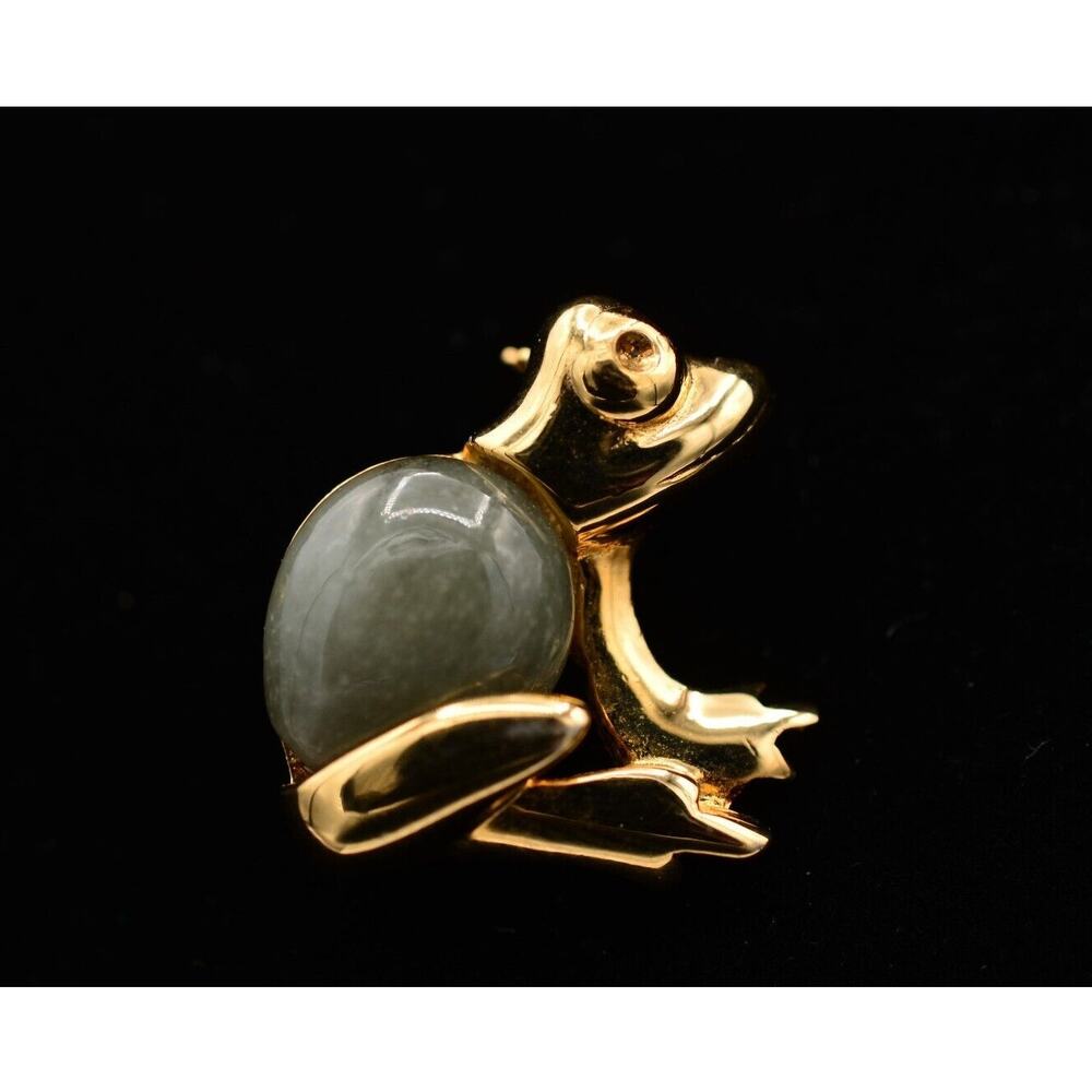 Crown Trifari Vintage Cabochon Frog Pin Brooch Green Gold Small Signed Bin5A